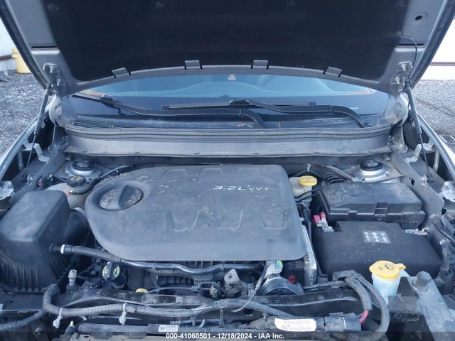 1C4PJMCSXEW220556 Jeep Cherokee Latitude