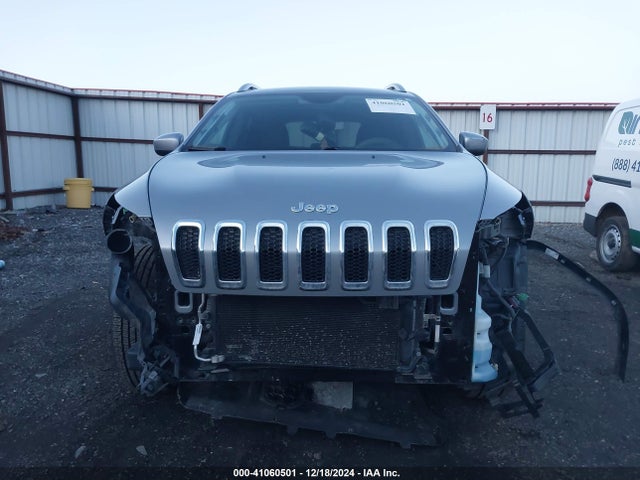 1C4PJMCSXEW220556 Jeep Cherokee Latitude