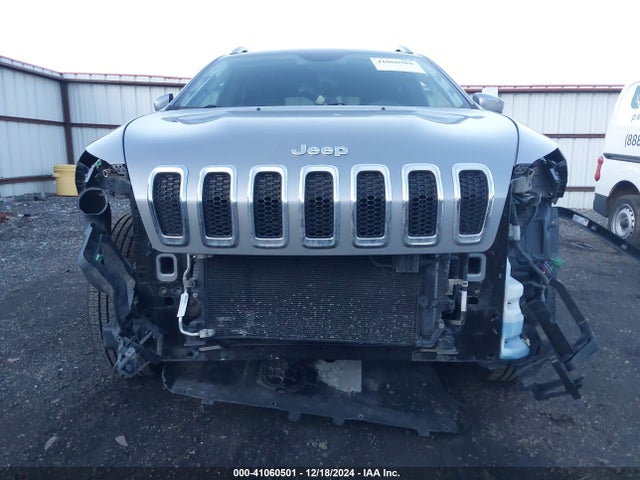 1C4PJMCSXEW220556 Jeep Cherokee Latitude