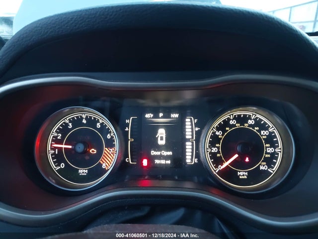 1C4PJMCSXEW220556 Jeep Cherokee Latitude