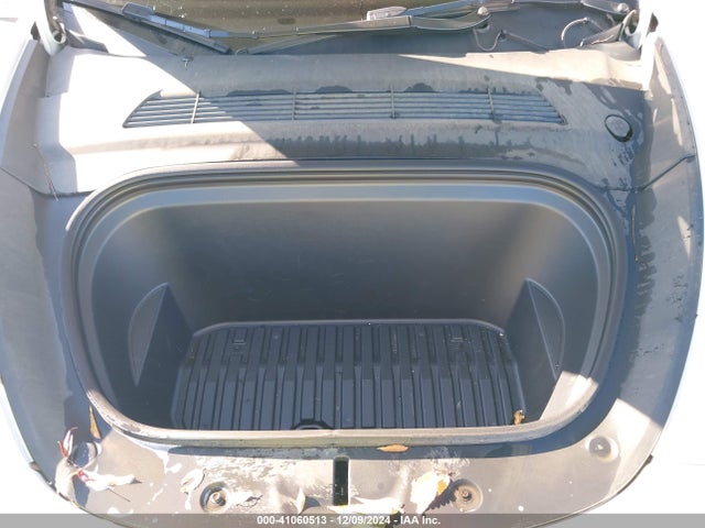 2022 TESLA MODEL Y 7SAYGDEF0NF390807 Photo 9