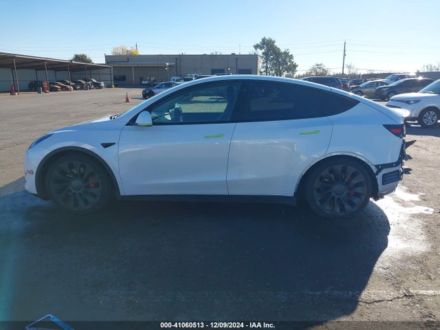 7SAYGDEF0NF390807 Tesla Model Y Performance Dual Motor All-wheel Drive