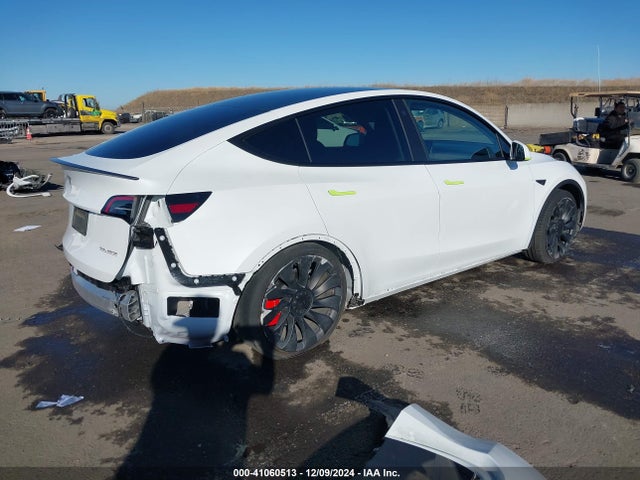 2022 TESLA MODEL Y 7SAYGDEF0NF390807 Photo 3