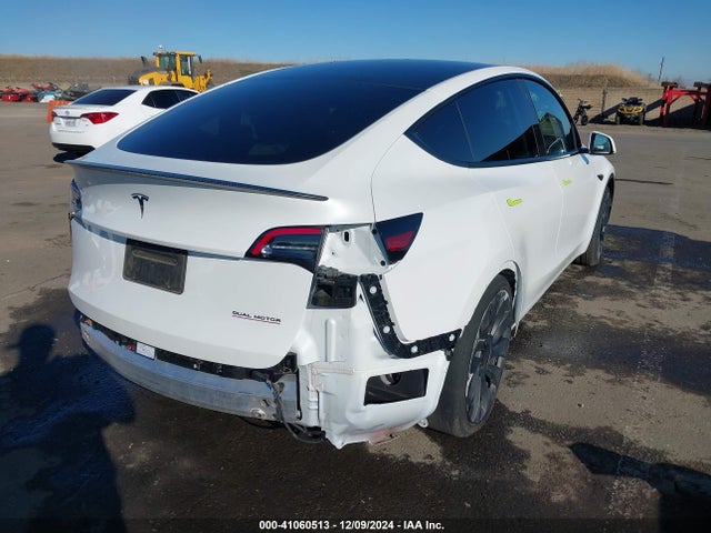 2022 TESLA MODEL Y 7SAYGDEF0NF390807 Photo 5