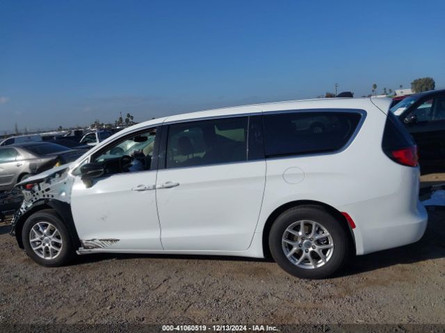 2C4RC1CG6RR121230 Chrysler Voyager Lx