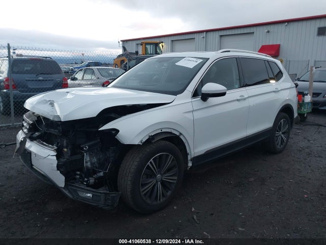 3VV2B7AX1JM010818 Volkswagen Tiguan 2.0t Se/2.0t Sel