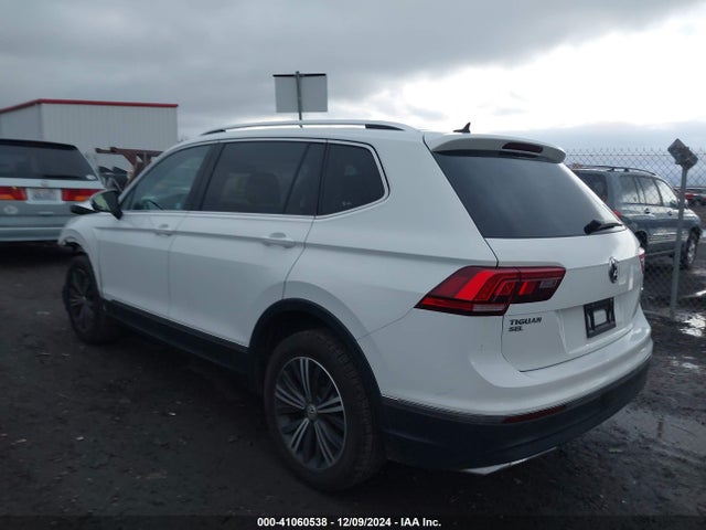 3VV2B7AX1JM010818 Volkswagen Tiguan 2.0t Se/2.0t Sel