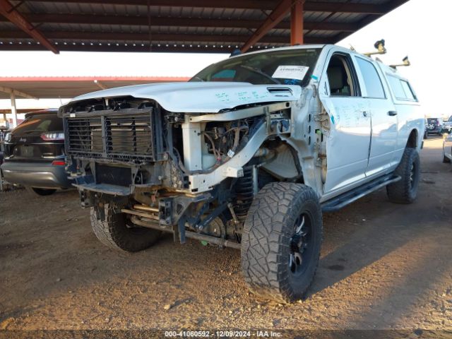 3C6UR5CJ5LG252648 RAM 2500 Tradesman  4x4 6'4 Box