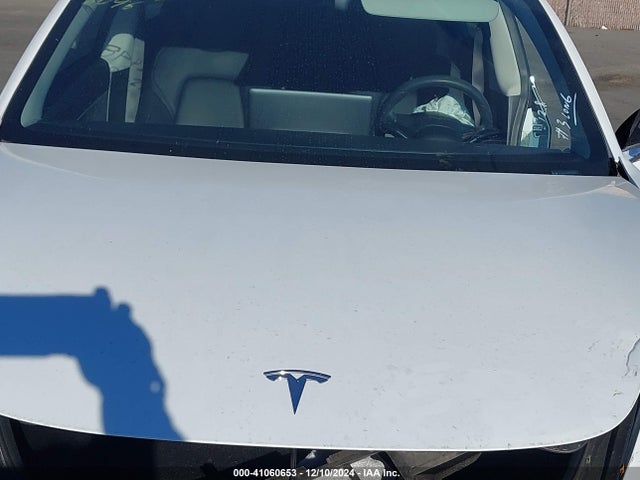 2018 TESLA MODEL 3 5YJ3E1EA9JF076096 Photo 9