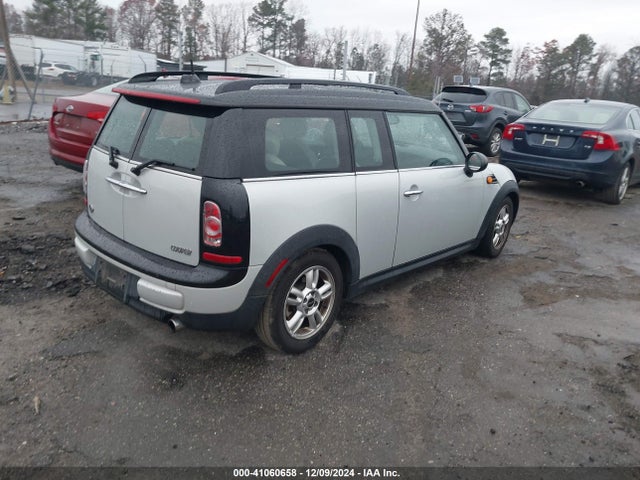 2012 MINI COOPER CLUBMAN WMWZF3C58CT189382 Photo 3