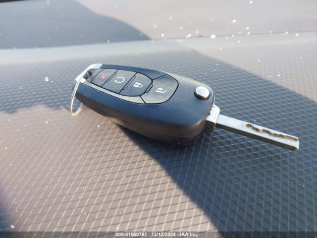KL77LFEPXSC008278 Chevrolet Trax Fwd Ls