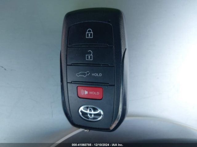 JTEAAAAH5RJ172801 Toyota Venza Xle