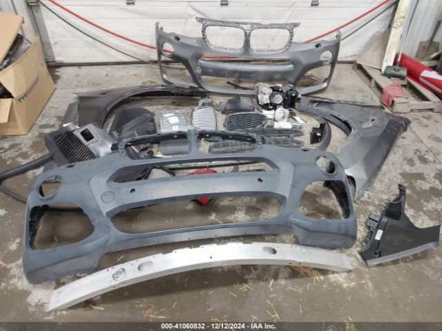 5UXWX7C3XH0U43027 BMW X3 Xdrive35i