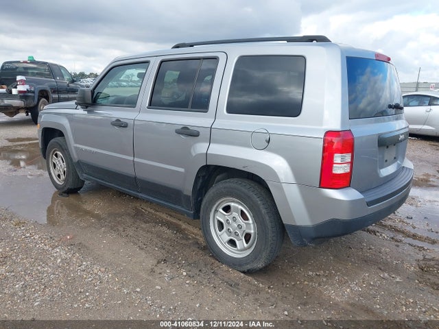 1C4NJPBB8GD601606 Jeep Patriot Sport