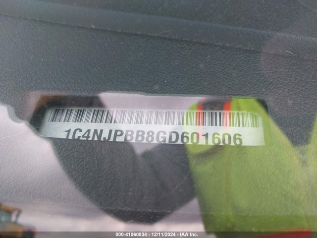 1C4NJPBB8GD601606 Jeep Patriot Sport
