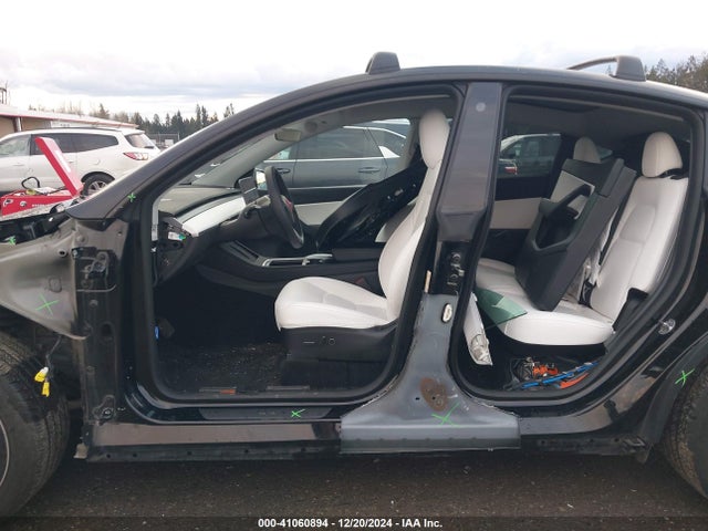 2022 TESLA MODEL Y 7SAYGDEE2NF444633 Photo 5
