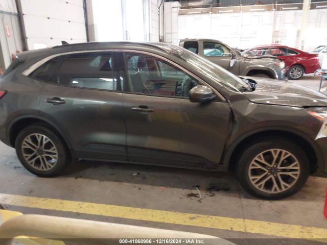 1FMCU9H67LUB26962 Ford ESCAPE SEL