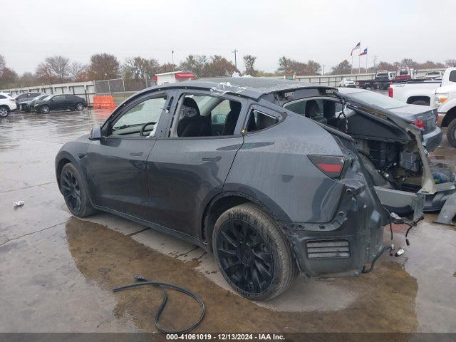 2020 TESLA MODEL Y 5YJYGDEE8LF051391 Photo 2