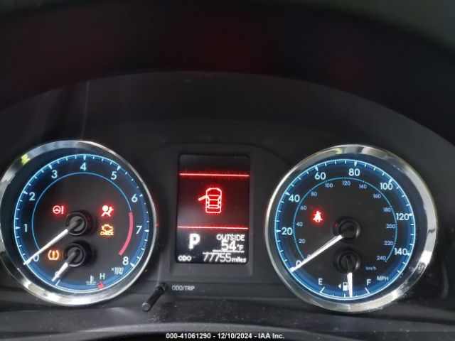 2T1BURHE5HC945092 Toyota COROLLA LE