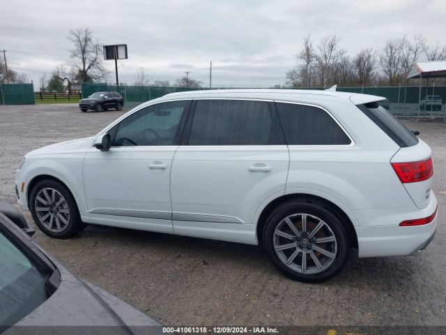 WA1VAAF79HD040377 Audi Q7 3.0t Premium