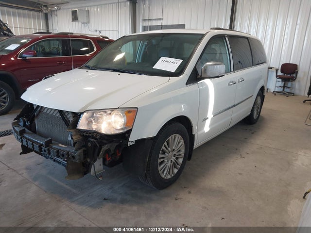 2C4RC1CG3GR269400 Chrysler Town & Country Touring-l Anniversary Edition