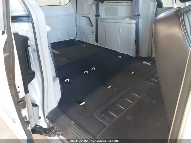 2C4RC1CG3GR269400 Chrysler Town & Country Touring-l Anniversary Edition