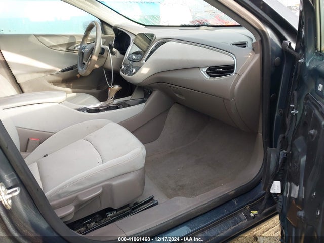 1G1ZD5ST7LF069584 Chevrolet Malibu Fwd Lt