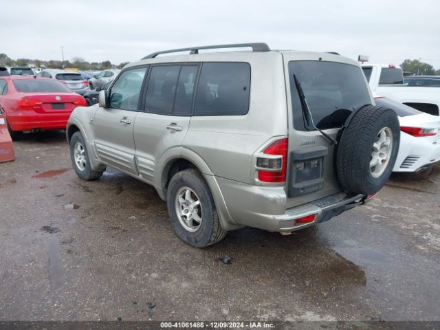 2002 MITSUBISHI MONTERO JA4MW51R02J068302 Photo 2
