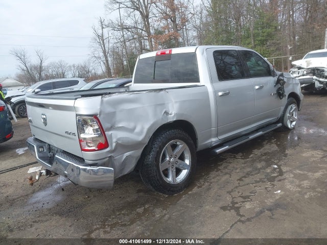 2011 RAM 1500 1D7RV1CT8BS685382 Photo 3