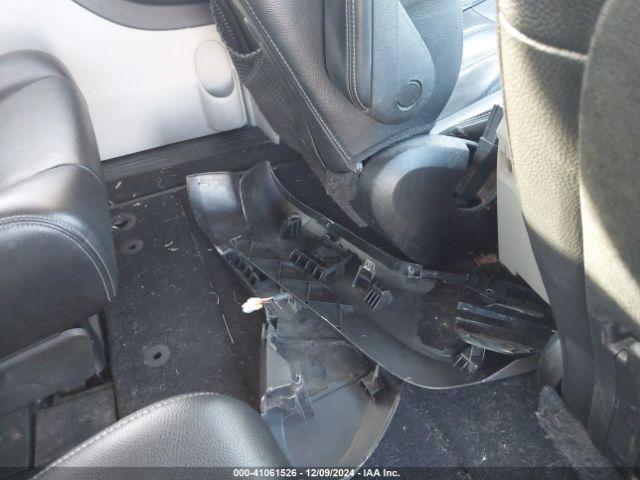 2C4RC1CG4ER248679 Chrysler Town & Country Touring-l