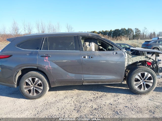 Toyota Highlander Xle 2021 5TDHZRBH0MS544727 Image 13