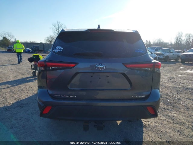 Toyota Highlander Xle 2021 5TDHZRBH0MS544727 Image 16