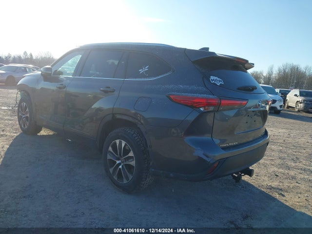 Toyota Highlander Xle 2021 5TDHZRBH0MS544727 Image 2