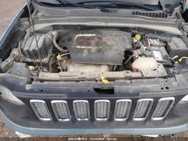 ZACCJBBB1JPJ36344 Jeep Renegade Latitude 4x4