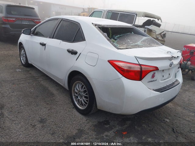 Toyota Corolla Le Eco 2017 5YFBPRHE5HP609501 Image 3
