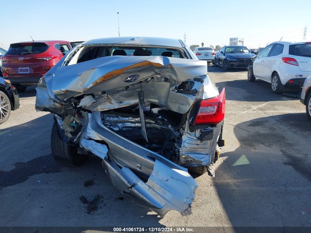 4S3BNAL66F3055768 Subaru Legacy 2.5i Limited