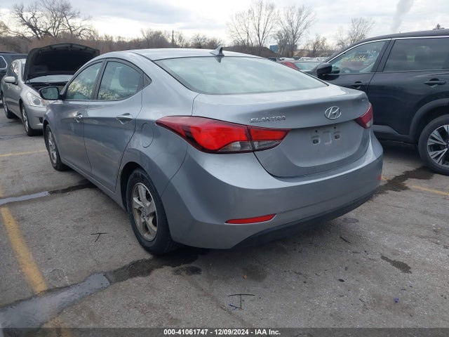 Hyundai ELANTRA SE 2015 5NPDH4AE7FH622148 Image 3