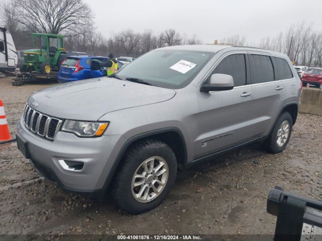 1C4RJFAG4JC457817 Jeep Grand Cherokee Laredo 4x4