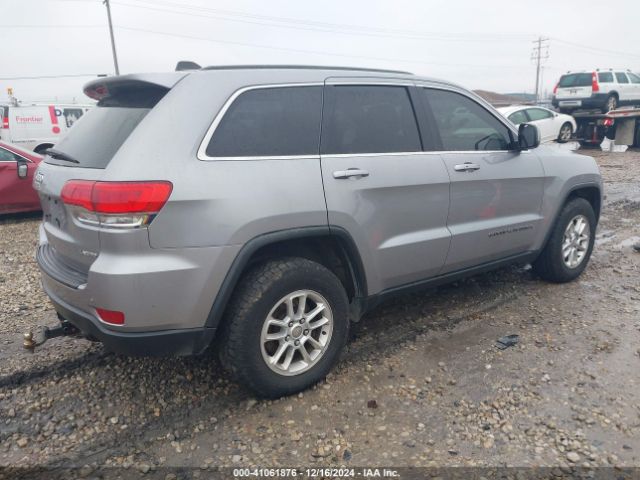 1C4RJFAG4JC457817 Jeep Grand Cherokee Laredo 4x4