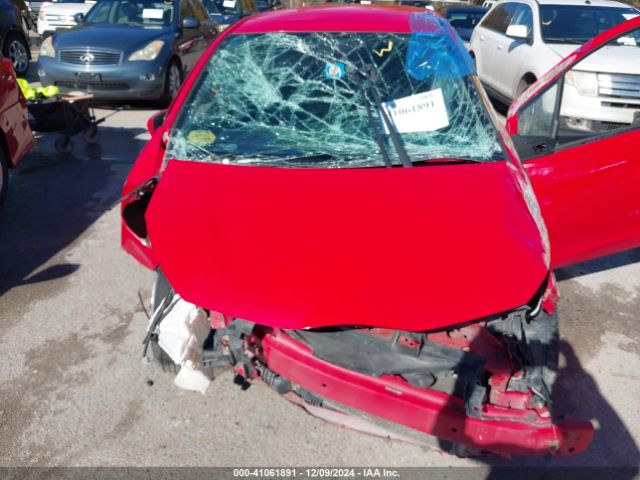 VNKKTUD31GA060893 Toyota YARIS LE
