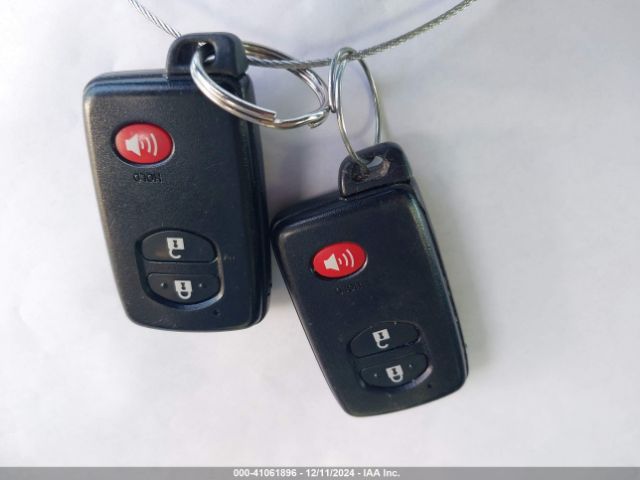 JTKJF5C70GJ022098 Scion TC