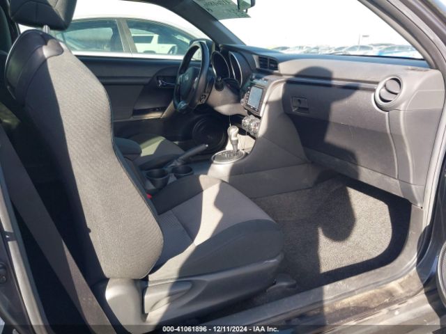 JTKJF5C70GJ022098 Scion TC