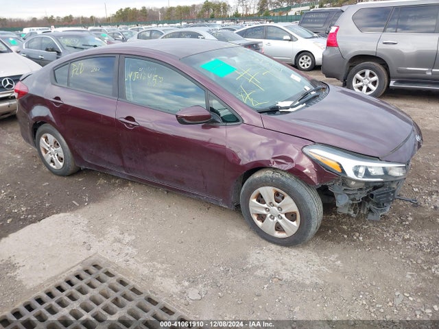 KIA FORTE LX 2018 3KPFK4A78JE268276 Image 1