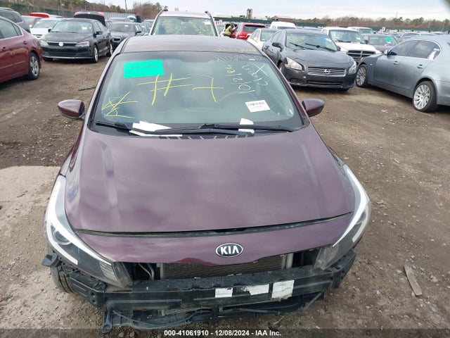 KIA FORTE LX 2018 3KPFK4A78JE268276 Image 11