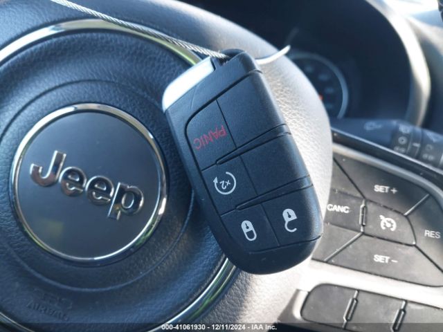 ZACCJBCT8FPB80889 Jeep Renegade Trailhawk