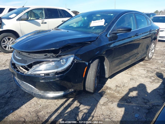 Chrysler 200 Limited 2015 1C3CCCAB4FN725980 Image 2
