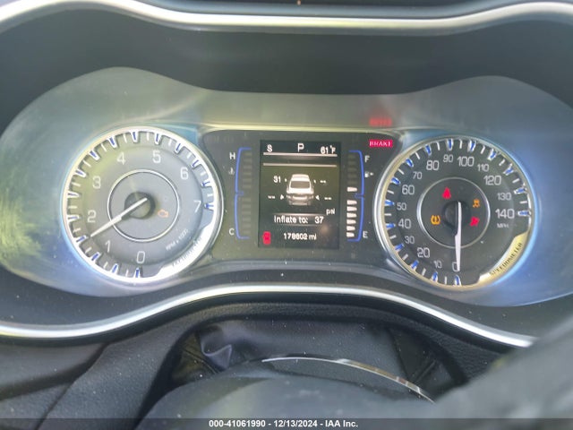 Chrysler 200 Limited 2015 1C3CCCAB4FN725980 Image 7