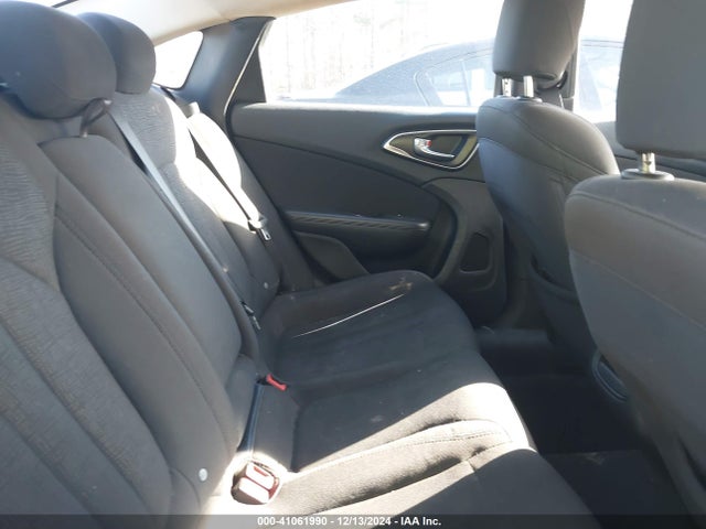 Chrysler 200 Limited 2015 1C3CCCAB4FN725980 Image 8