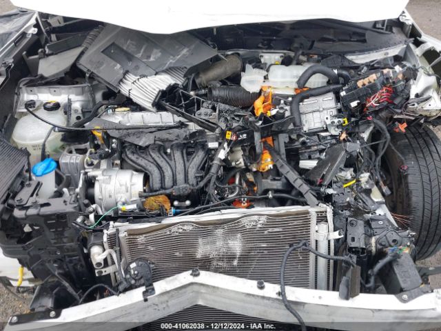 KNDCB3LC8L5393610 KIA NIRO LX