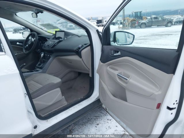 1FMCU0G99FUC45379 Ford ESCAPE SE